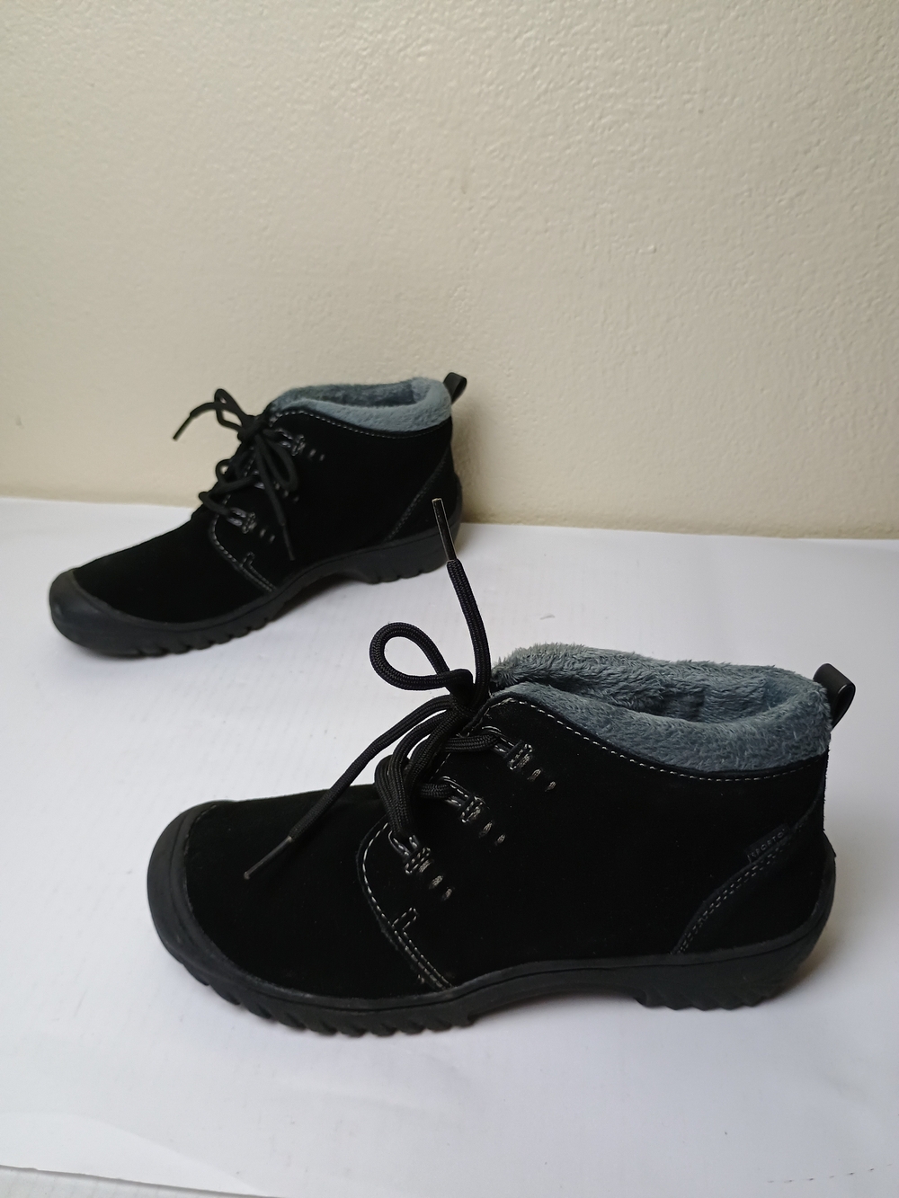 Sporto Bella 6.5M Black Faux Fur -Suede Fleece-Lined Ankle Booties